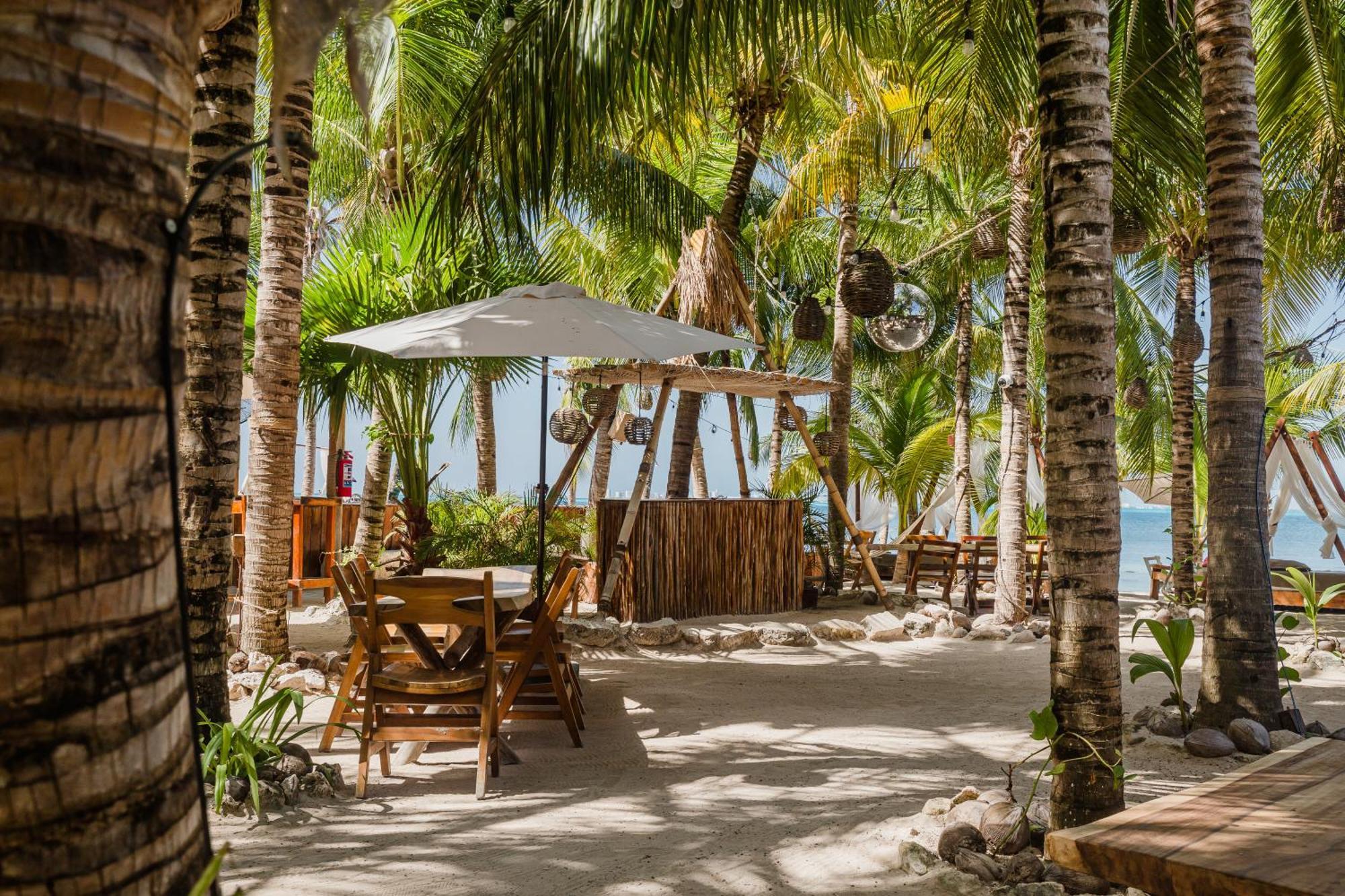 Enigmatic Beach Hotel Isla Mujeres Eksteriør billede